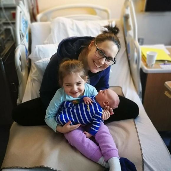 Meet your Posher, Jessica - Picture 1 of 1